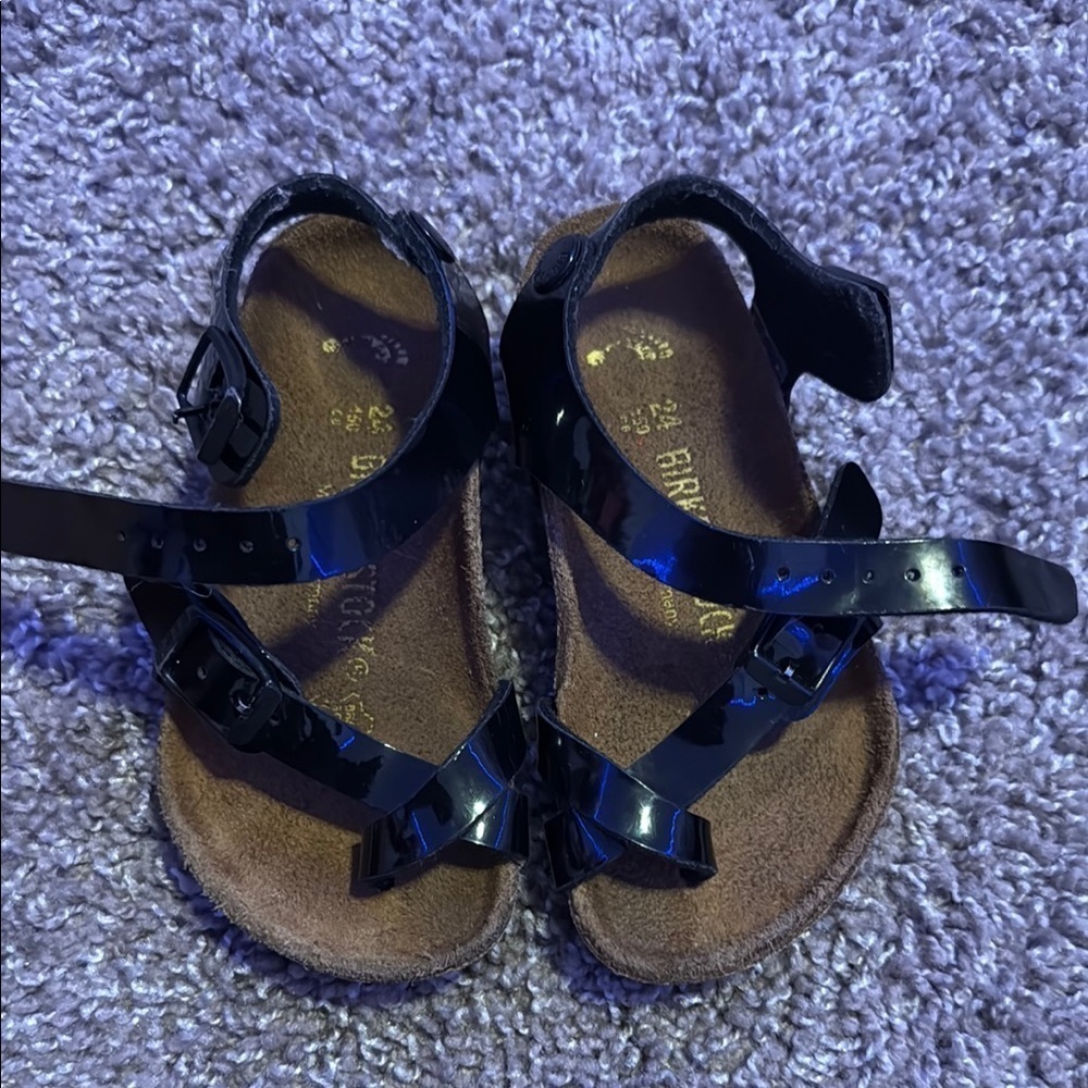 Kids birkenstock patent leather sandals